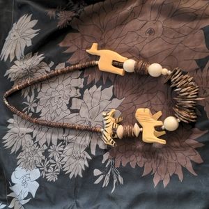 VTG Vintage Safari Animal Wood Necklace